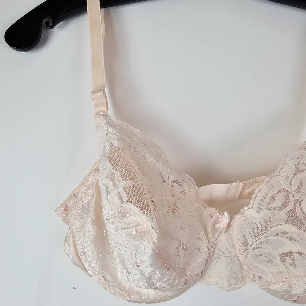 Victorias Secret VTG Gold Label Pink Lace Floral Underwire‎ Bra 34C Style 5168